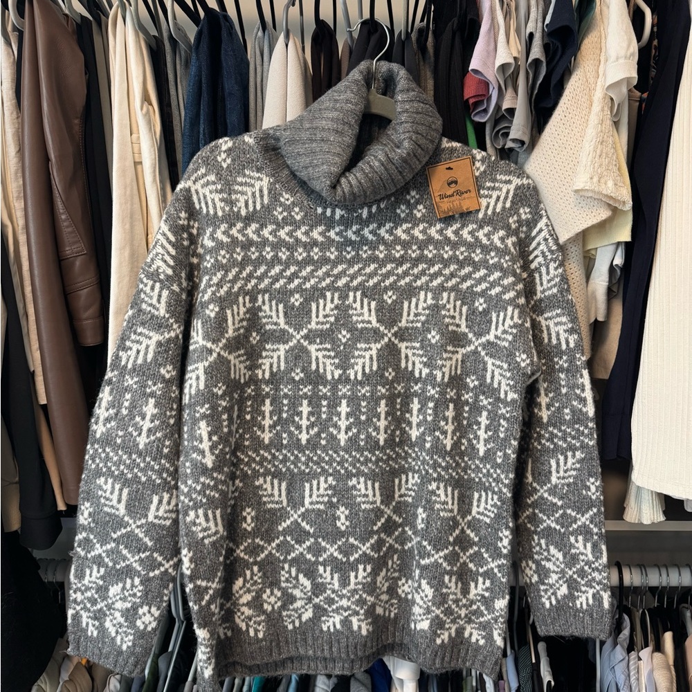 Gray cozy Patterned Turtleneck Sweater